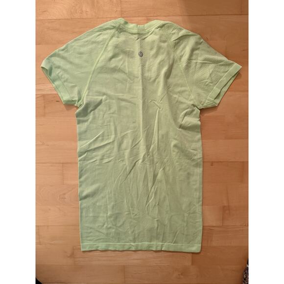 Lululemon Swiftly Tech Short Sleeve 2.0 Shirt Womens Neon Yellow Running Top 4 - Picture 2 of 2